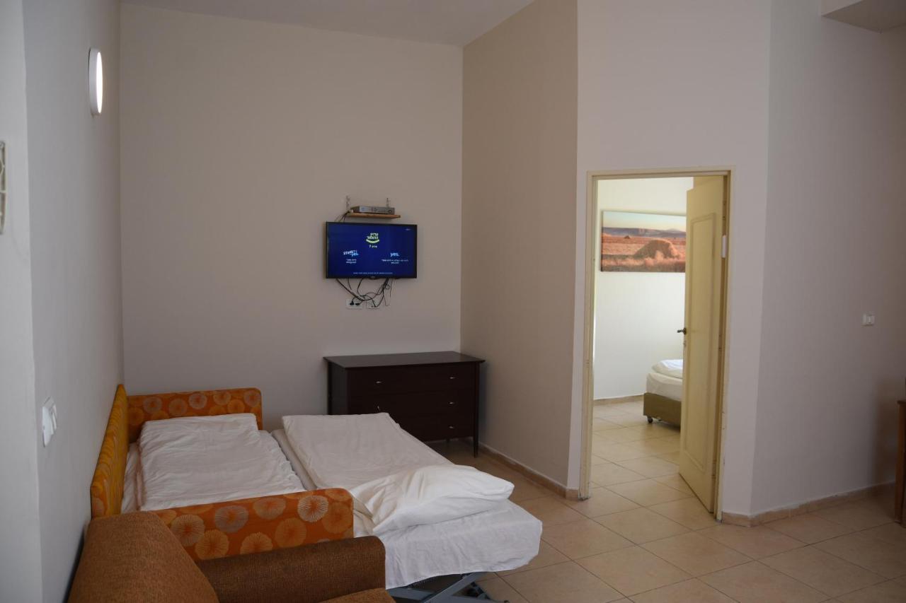 Kibbutz Tiratzvi - Country Lodging Tirat Zevi Εξωτερικό φωτογραφία