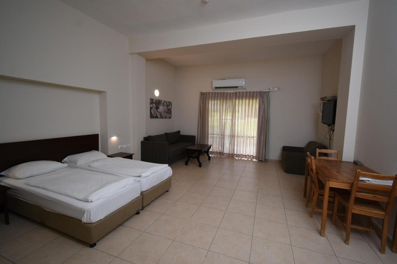 Kibbutz Tiratzvi - Country Lodging Tirat Zevi Εξωτερικό φωτογραφία