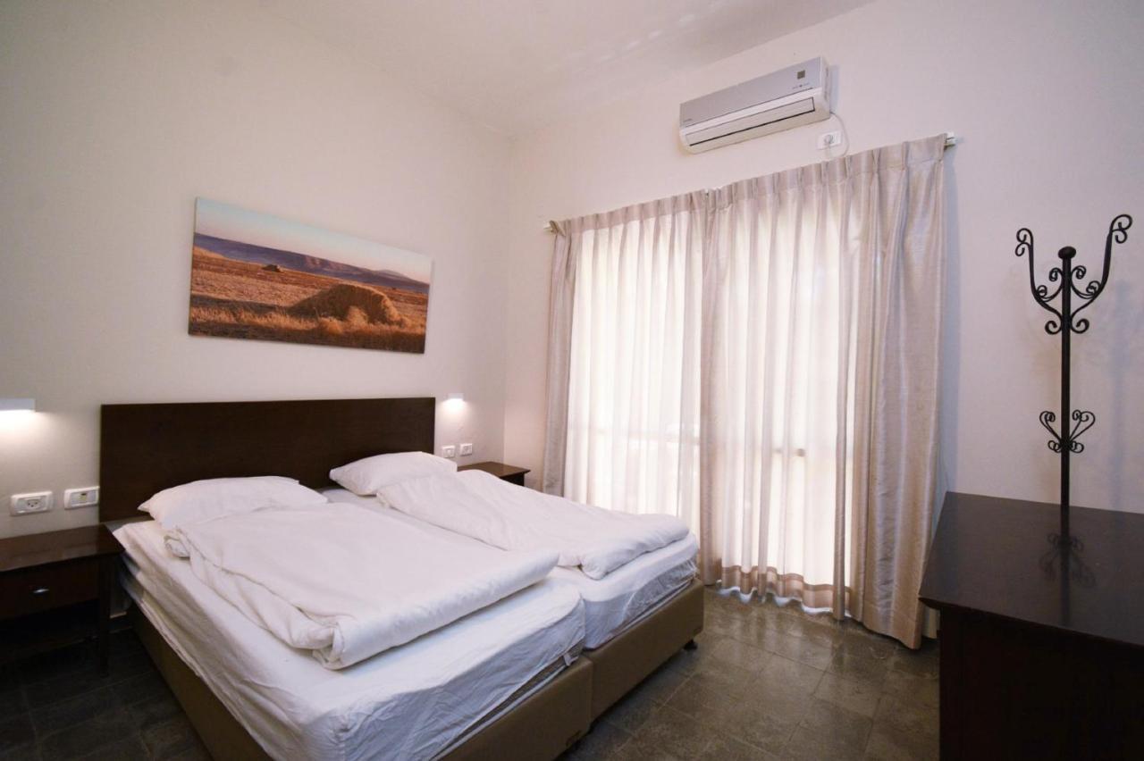 Kibbutz Tiratzvi - Country Lodging Tirat Zevi Εξωτερικό φωτογραφία