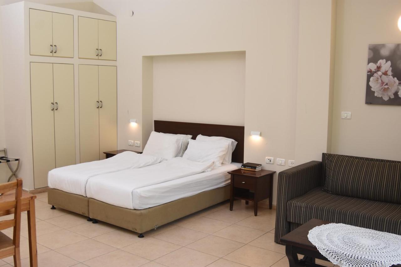 Kibbutz Tiratzvi - Country Lodging Tirat Zevi Εξωτερικό φωτογραφία