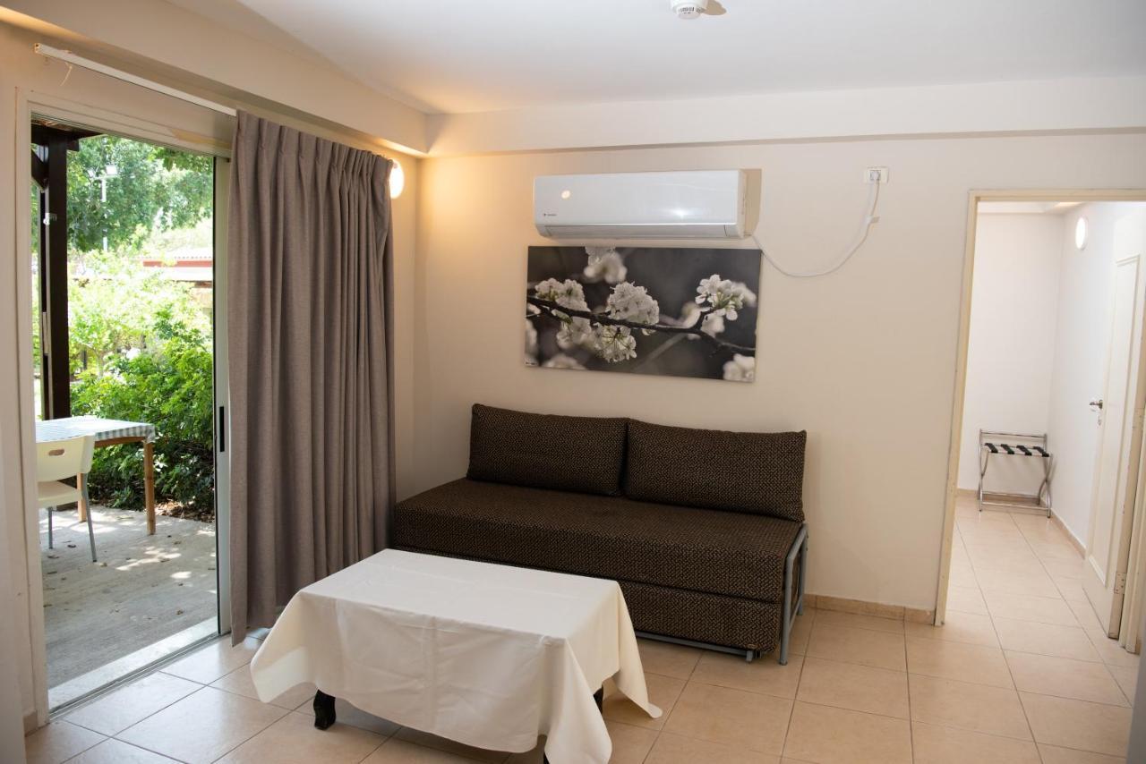 Kibbutz Tiratzvi - Country Lodging Tirat Zevi Εξωτερικό φωτογραφία