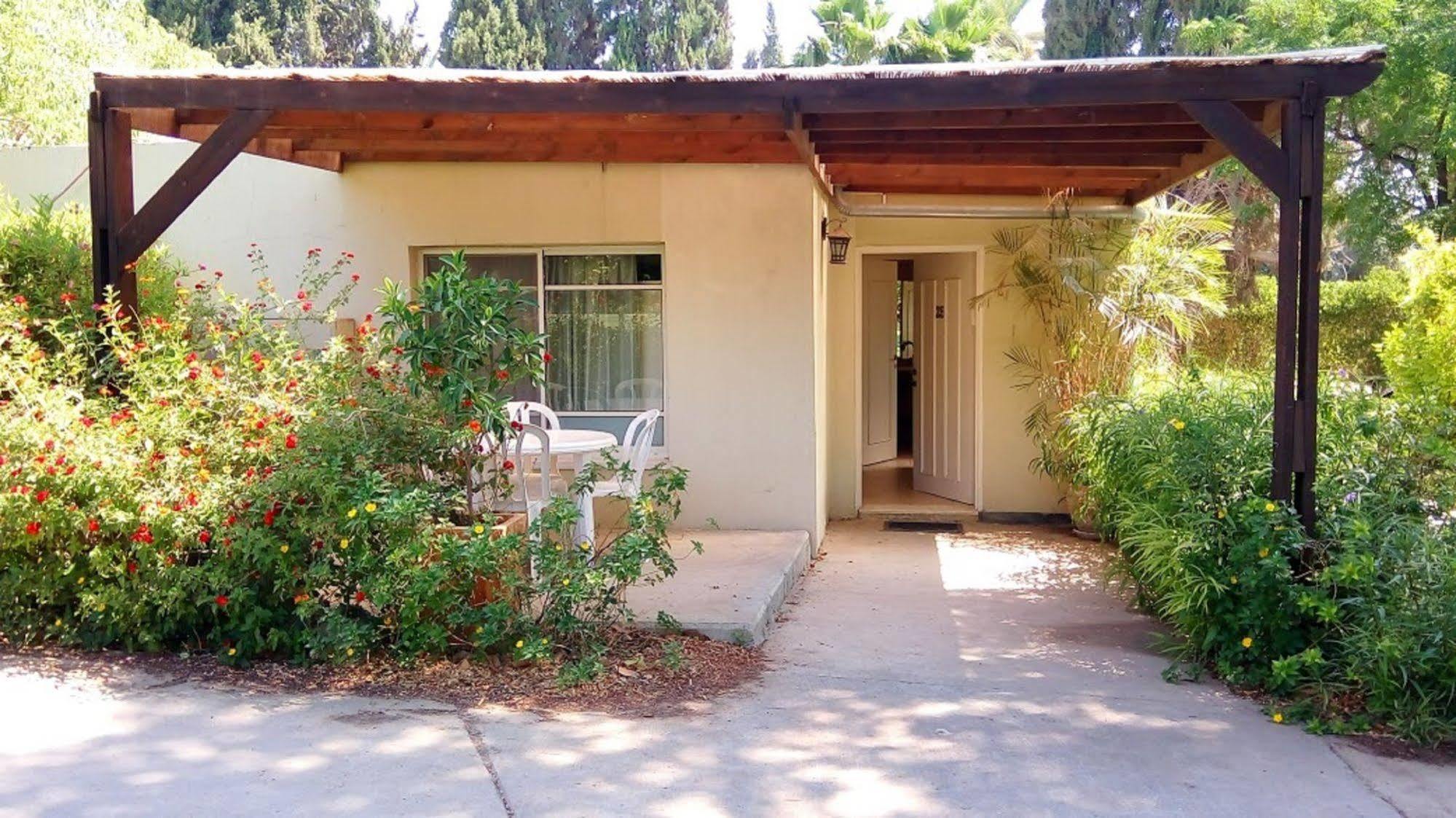 Kibbutz Tiratzvi - Country Lodging Tirat Zevi Εξωτερικό φωτογραφία